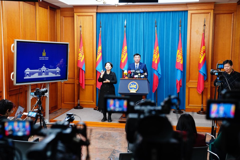 С.Бямбацогт: Хувийн хэвшлийн хийж чадаж байгааг төр хийхгүй байх, зах зээлийг нь булаахгүй байхыг гол зарчмаа болгож байна